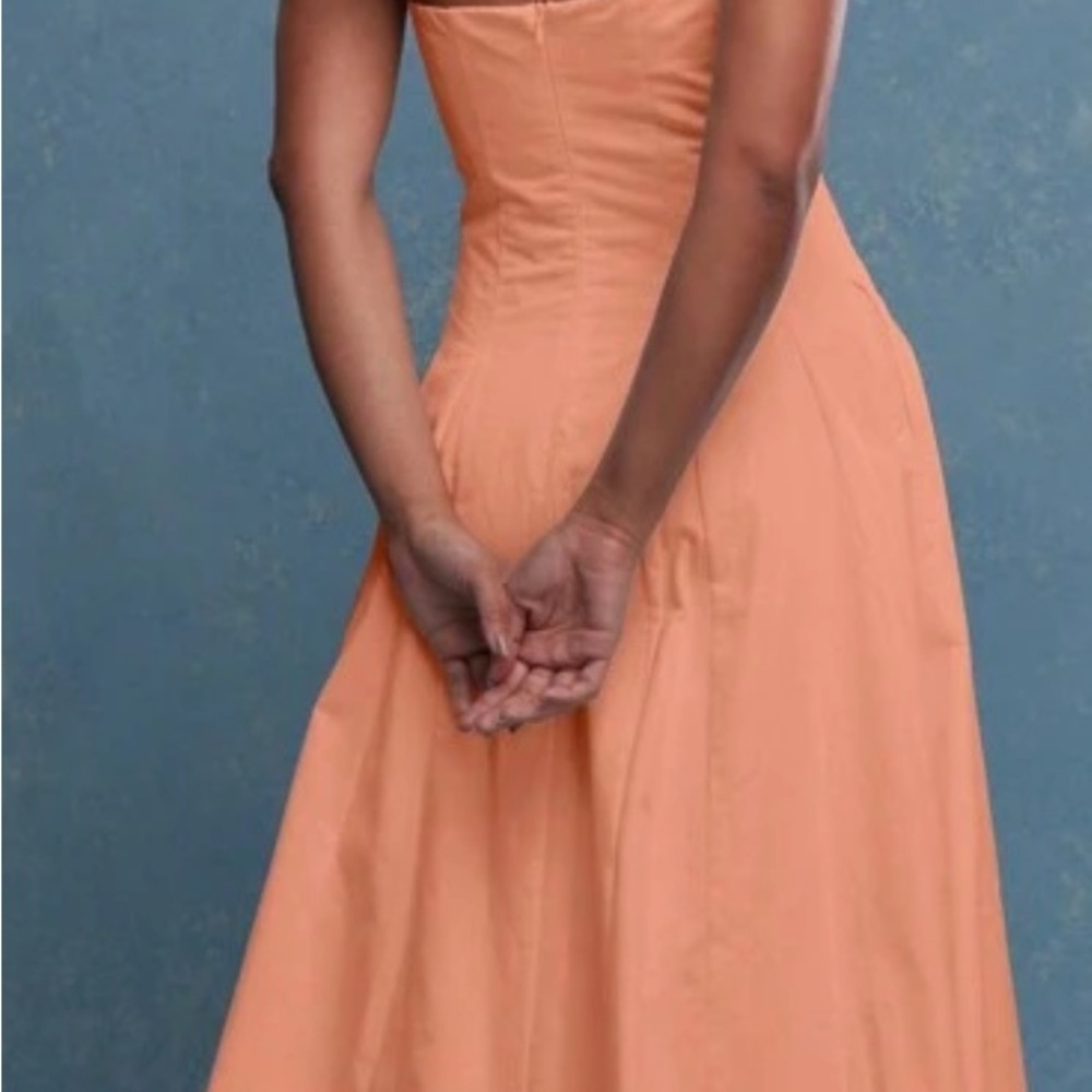 Elegant Peach Sleeveless Dress - Picture 2 of 3